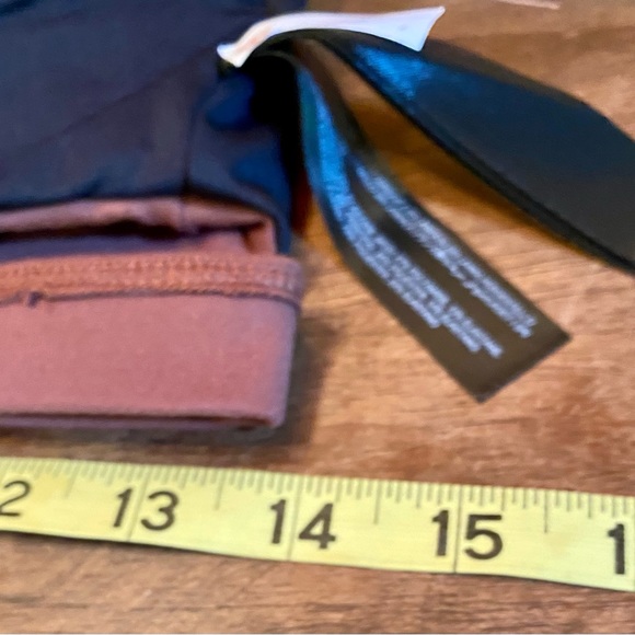 ✨Core 10 Spectrum Studio Strappy Back Light Support Yoga Sports Bra✨ NWT - Picture 15 of 16